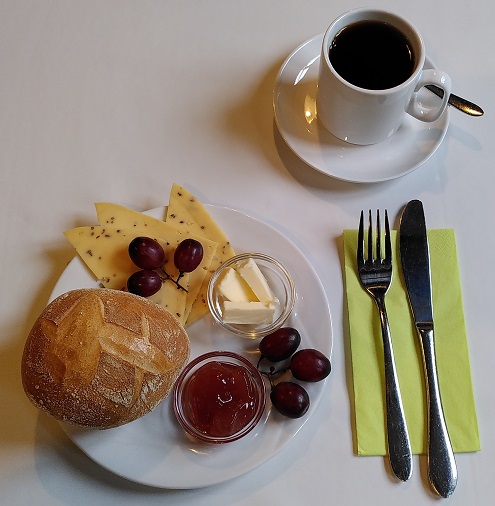 Leckeres Frühstück im Café kreativTRaum